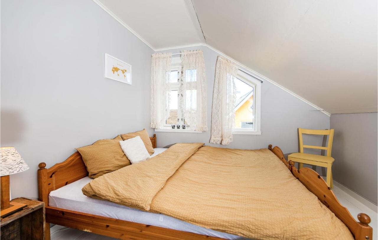 3 Bedroom Nice Home In Kvamsoy Sandvik  Εξωτερικό φωτογραφία